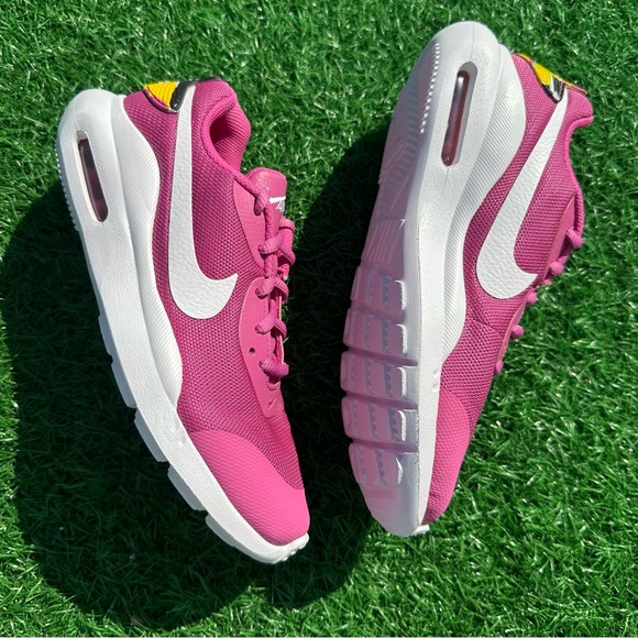 Nike Air Max Oketo Mc Cosmic Fuchsia / White - Picture 6 of 13